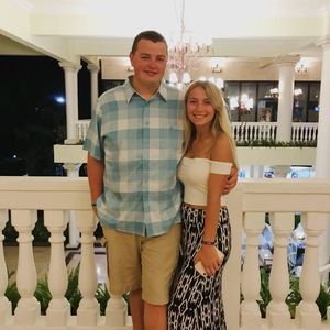 Meet your Posher, Kasandra